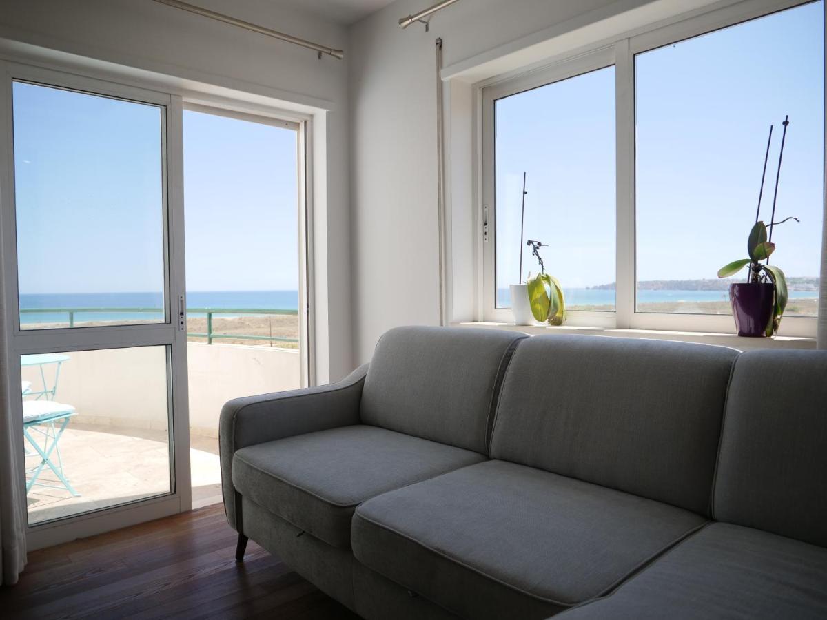 Cozy Apartment With Sea View Over Meia Praia ลากอส ภายนอก รูปภาพ
